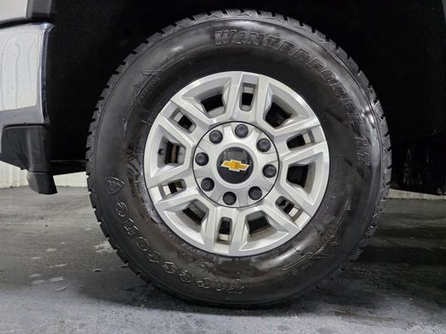 Used 2023 Chevrolet Silverado 2500 LT w/ Convenience Package AWD/4WD image 8