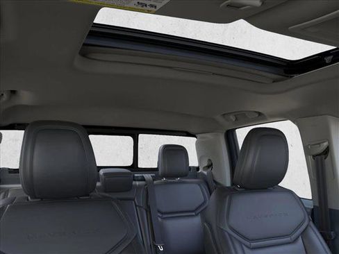 New 2026 Ford Maverick Lariat w/ Black Appearance Package image 12