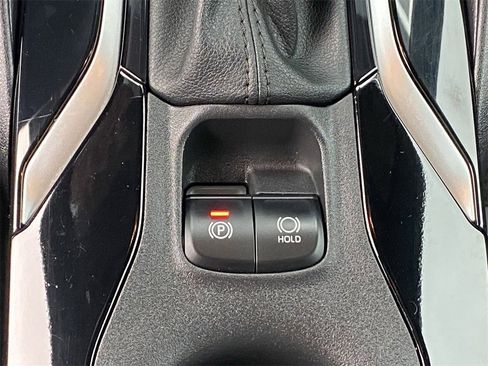 Certified 2022 Toyota Corolla SE image 32