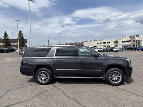 Used 2017 GMC Yukon XL Denali w/ Open Road Package AWD/4WD image 5