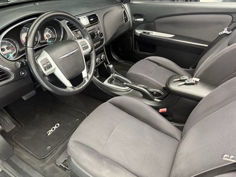 Used 2013 Chrysler 200 Touring image 15