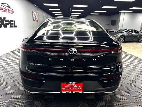 Used 2024 Toyota Crown XLE image 12