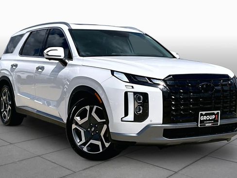 Used 2024 Hyundai Palisade Limited FWD image 3