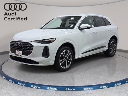 Certified 2025 Audi Q5 Premium Plus w/ Premium Plus AWD/4WD image 1