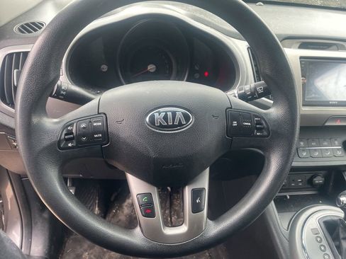 Used 2016 Kia Sportage LX image 9
