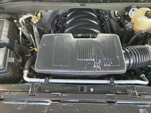 Used 2023 Chevrolet Tahoe RST AWD/4WD image 9