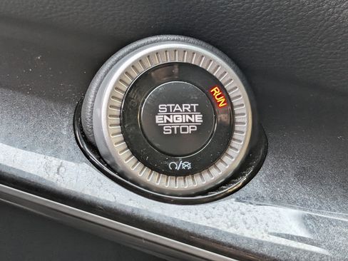 Used 2024 Jeep Wagoneer 4WD w/ Premium Group I image 36