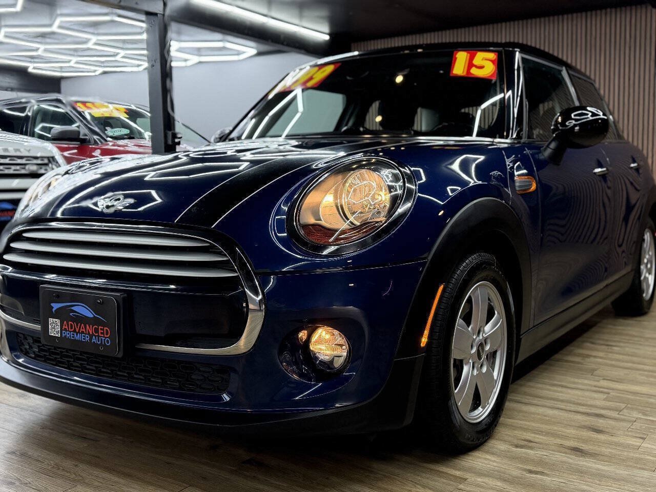 Used 2015 MINI Cooper 4-Door Hardtop FWD image 21
