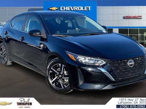 Used 2024 Nissan Sentra SV image 1