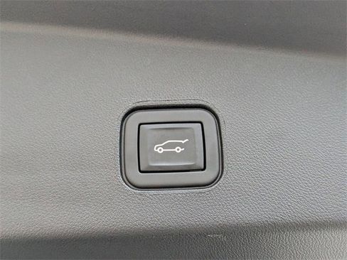 Used 2025 Cadillac Lyriq Sport image 29