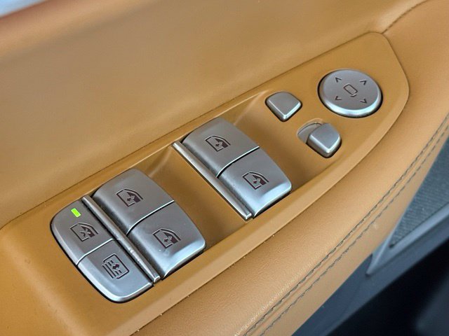 Used 2022 BMW 740i w/ M Sport Package RWD image 21
