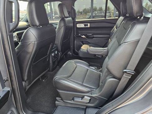 Used 2021 Ford Explorer ST w/ Equipment Group 401A AWD/4WD image 18