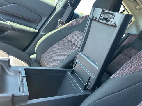 New 2026 Nissan Sentra SR w/ Floor Mat Package FWD image 38