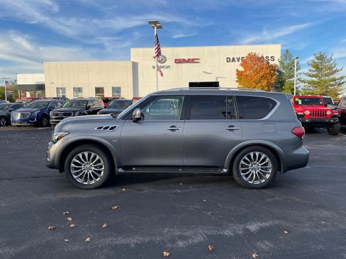 Used 2017 INFINITI QX80 4WD w/ Driver Assistance Package image 2