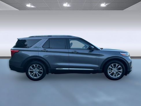 Used 2024 Ford Explorer Limited RWD image 8
