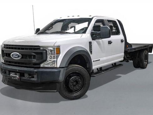 Used 2021 Ford F550 4x4 Crew Cab Super Duty w/ Power Equipment Group image 4
