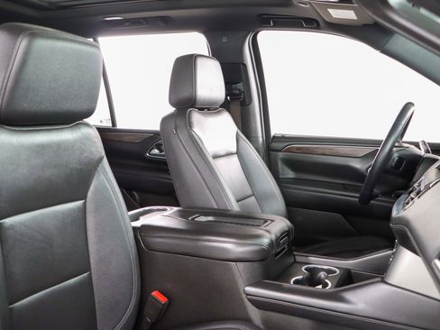 Used 2022 Chevrolet Tahoe Z71 w/ Z71 Off-Road Package image 31