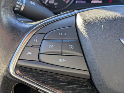 Used 2022 Cadillac XT5 Premium Luxury w/ Technology Package image 15