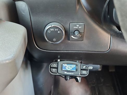 Used 2013 Chevrolet Express 4500 w/ Shuttle Bus Package image 13