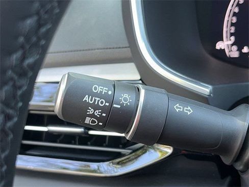 Used 2026 Acura MDX w/ Technology Package FWD image 24