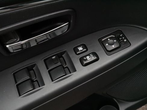 Used 2025 Mitsubishi Outlander Sport ES AWD/4WD image 19
