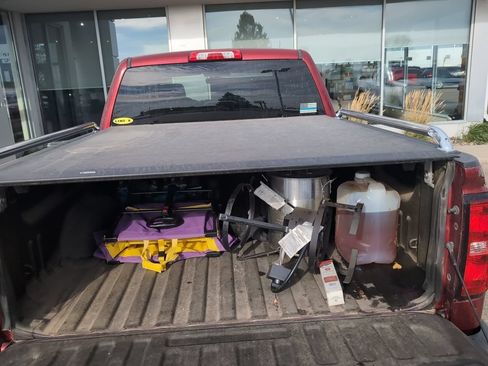 Used 2018 Chevrolet Silverado 1500 LT w/ All Star Edition AWD/4WD image 15