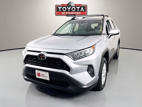 Certified 2021 Toyota RAV4 XLE image 3