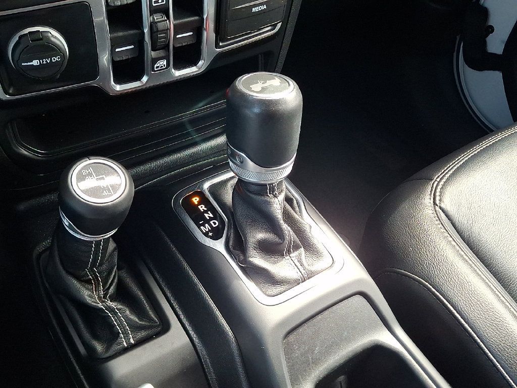 Used 2020 Jeep Wrangler Unlimited Sahara AWD/4WD image 15