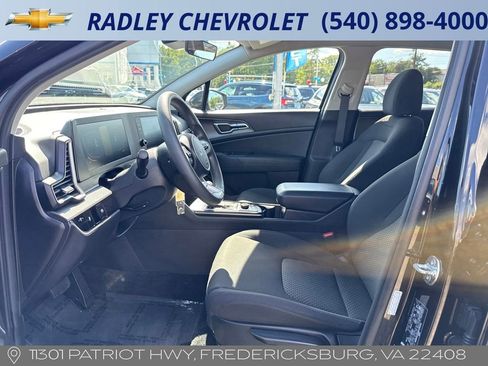 Used 2024 Kia Sportage LX image 22