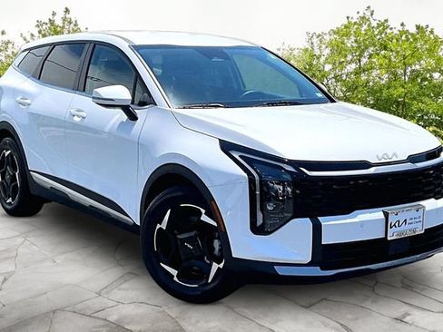 Used 2026 Kia Sportage EX FWD image 10