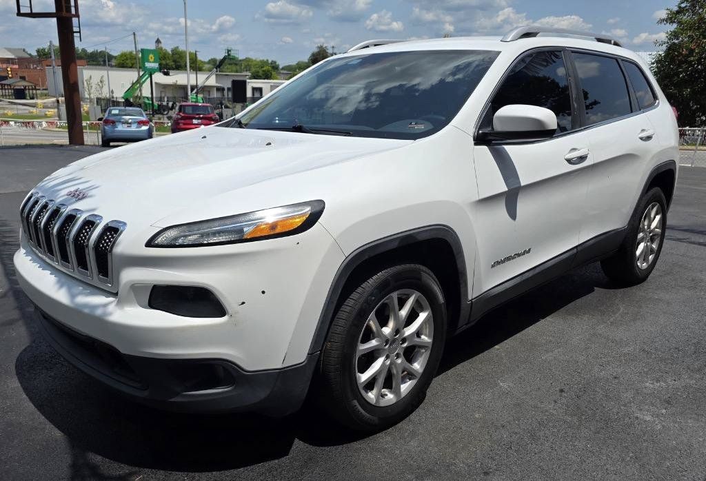 Used 2014 Jeep Cherokee Latitude FWD image 4