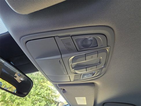 Used 2019 Hyundai Santa Fe SE image 28