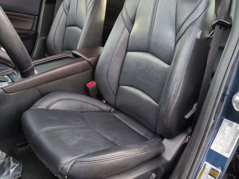 Used 2017 MAZDA MAZDA3 Touring image 17