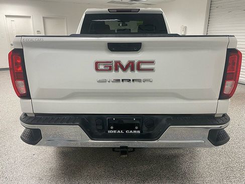 Used 2021 GMC Sierra 1500 2WD Double Cab w/ Convenience Package image 6