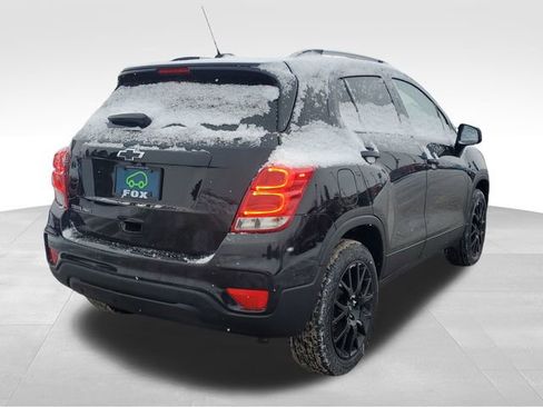 Certified 2022 Chevrolet Trax LT w/ Midnight Edition image 5
