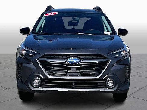 Used 2023 Subaru Outback Premium image 3