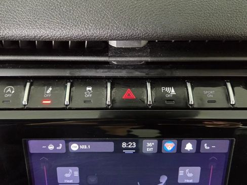 Used 2023 Jeep Grand Cherokee Altitude image 26