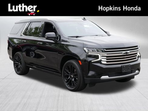Used 2021 Chevrolet Tahoe High Country w/ Premium Package AWD/4WD image 1