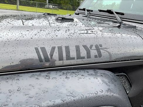 Used 2025 Jeep Wrangler Unlimited Sport AWD/4WD image 27