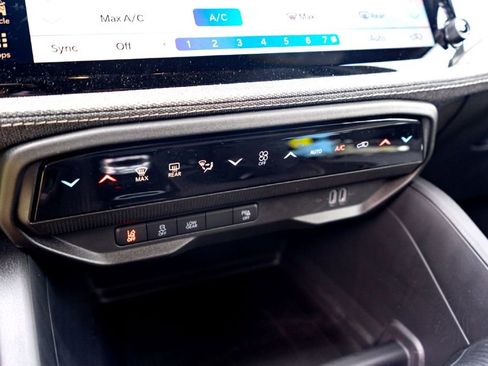 New 2026 Jeep Cherokee Laredo AWD/4WD image 17