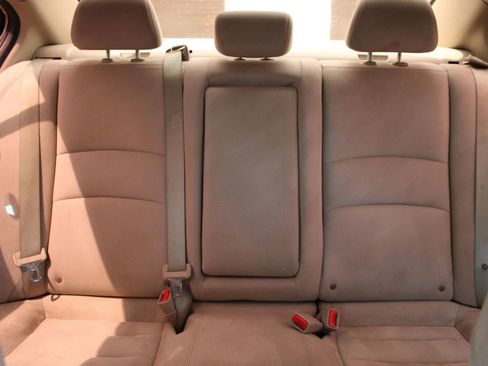 Used 2016 Honda Accord EX image 11