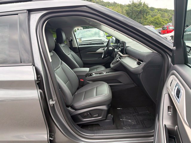 Used 2026 Ford Explorer Active w/ Active Comfort Package AWD/4WD image 35
