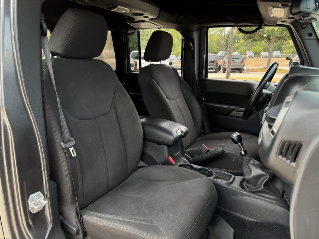 Used 2017 Jeep Wrangler Unlimited Sport w/ Quick Order Package 23S AWD/4WD image 26