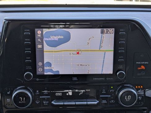 Used 2020 Toyota Highlander Limited image 31