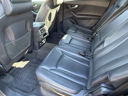 Used 2019 Audi Q7 3.0T Prestige image 17