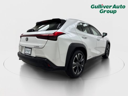 Used 2020 Lexus UX 250h w/ Accessory Package 2 AWD/4WD image 8