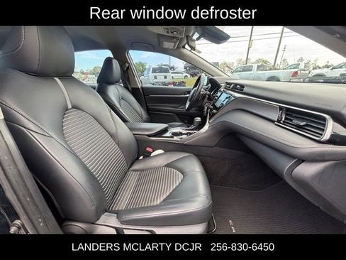 Used 2019 Toyota Camry SE image 10