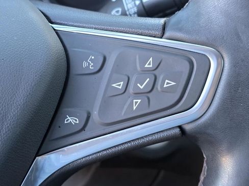 Used 2023 Chevrolet Equinox Premier image 41