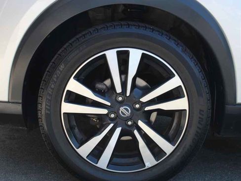 Used 2020 Nissan Kicks SV FWD image 27
