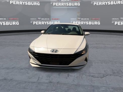 Used 2021 Hyundai Elantra SEL w/ Convenience Package FWD image 3